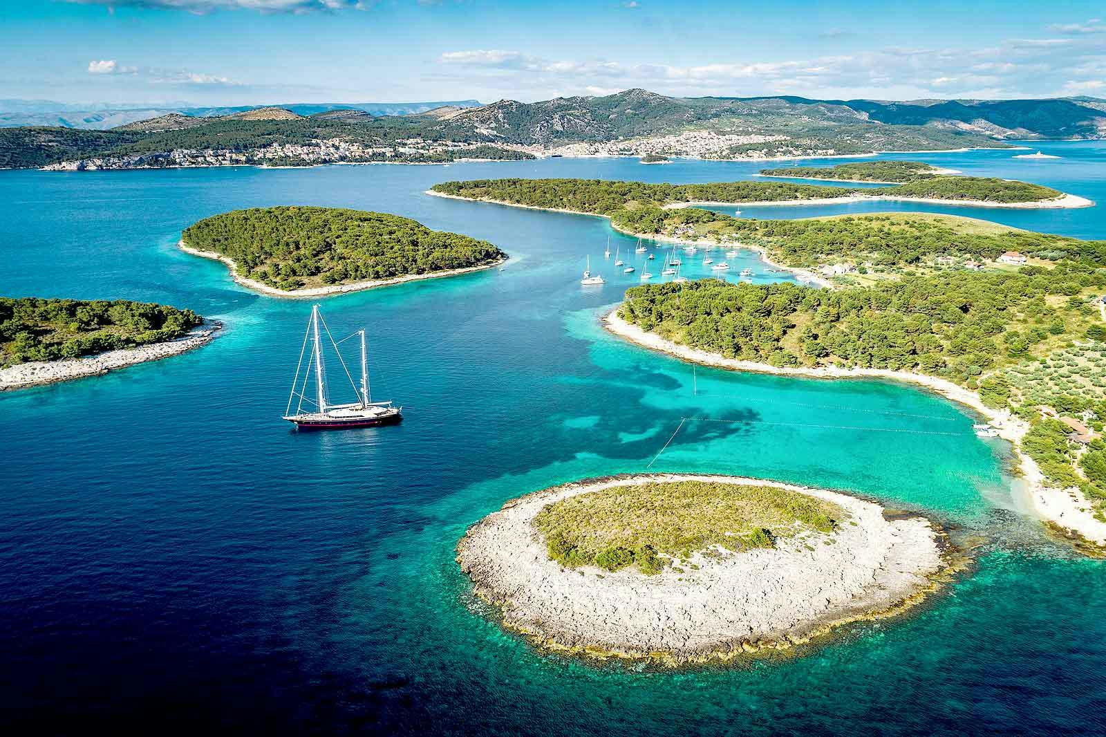 Aerial-view-of-Paklinski-Islands-in-Hvar,-Croatia.jpg