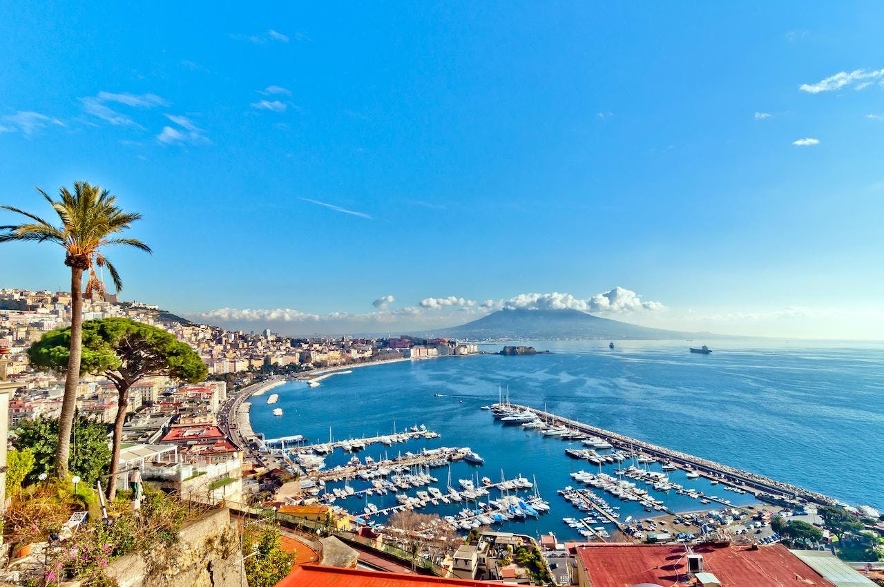 Naples yacht charter base