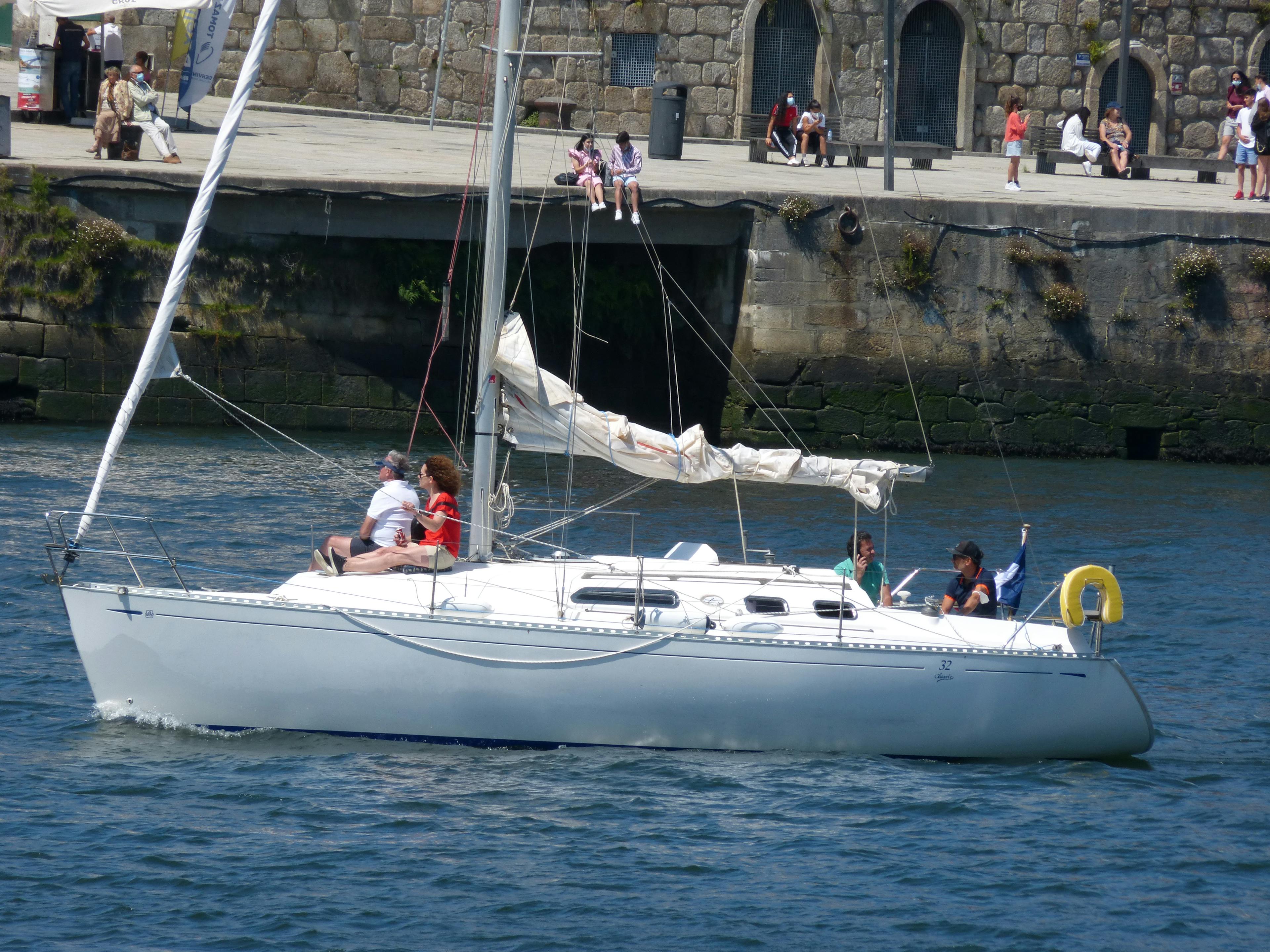 Dufour 32 - Yacht Charter Leça da Palmeira & Boat hire in Portugal Leça da Palmeira Marina de Leça 2