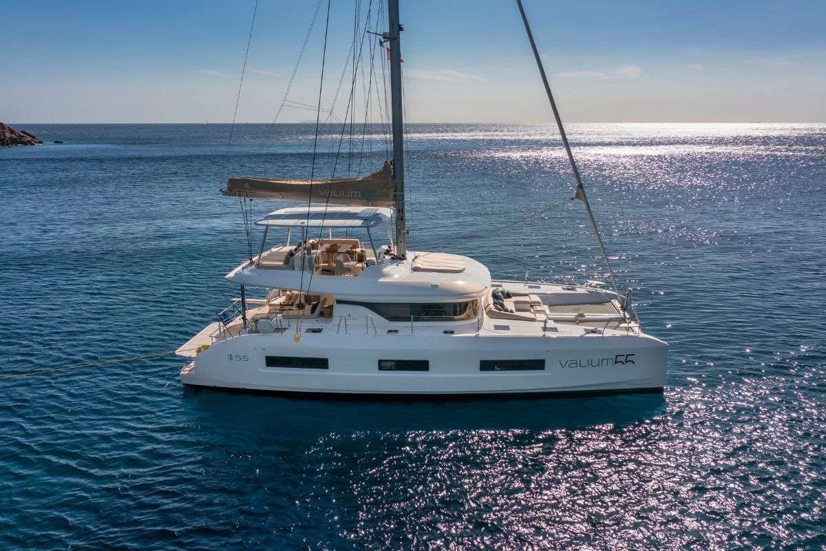 VALIUM 55 - Catamaran Charter Rhodes & Boat hire in Greece 2