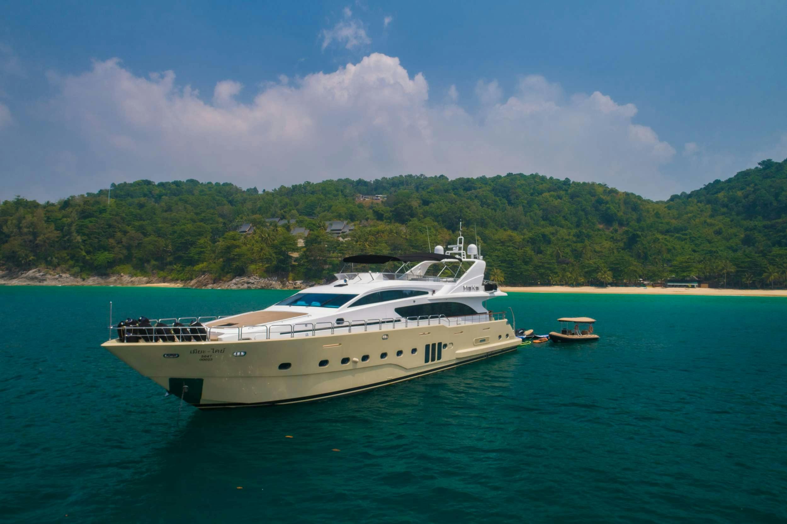 Mia Kai  - Motor Boat Charter Seychelles & Boat hire in Indian Ocean & SE Asia 1