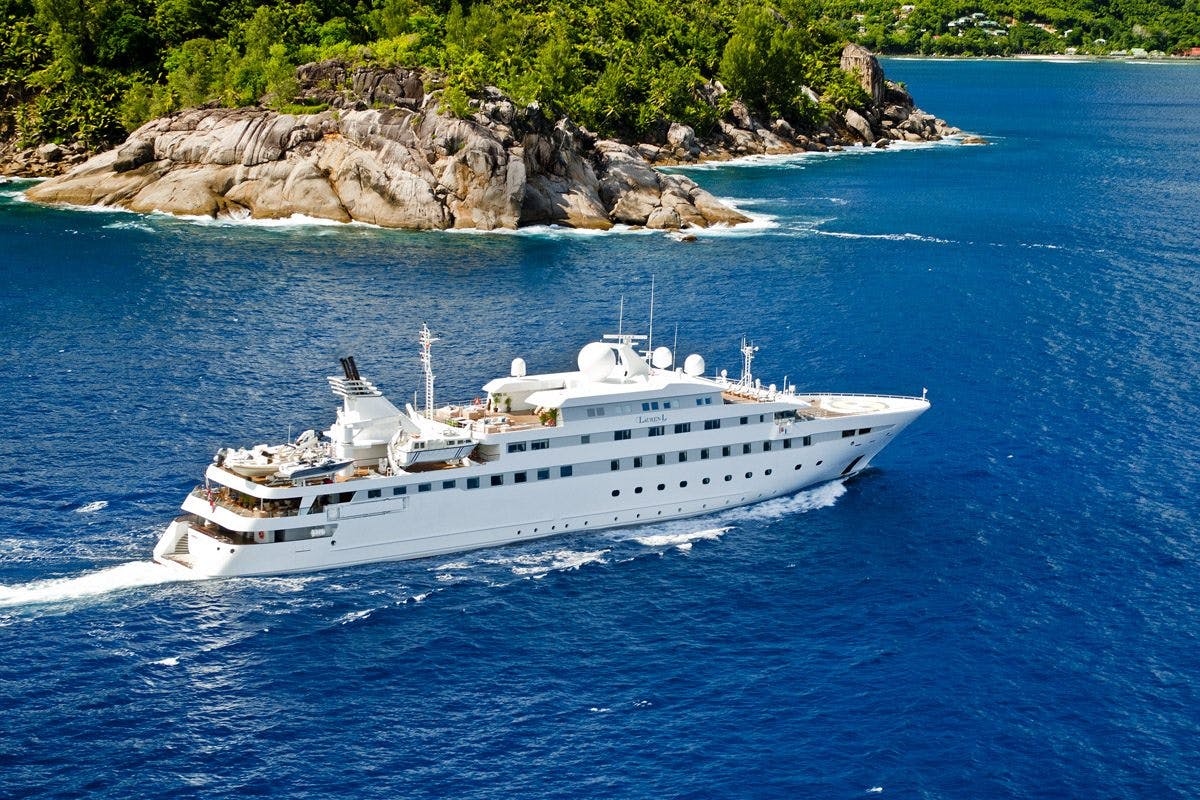 lauren l - Luxury yacht charter worldwide & Boat hire in Europa & Dubai 1