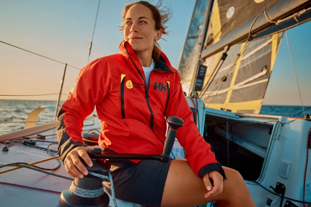 004 helly hansen fw24 june kiel shooting pc felix diemer inline 1160x773