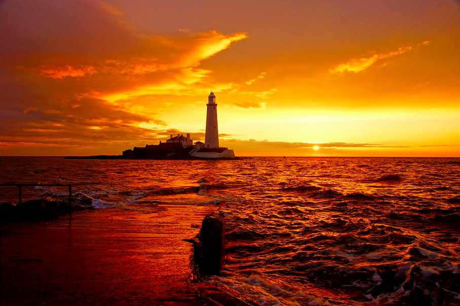 St. Mary's Lighthouse, England