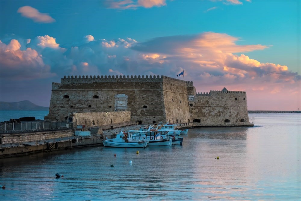 The Best Destinations for Winter Sailing in Europe 2 Greece in winter