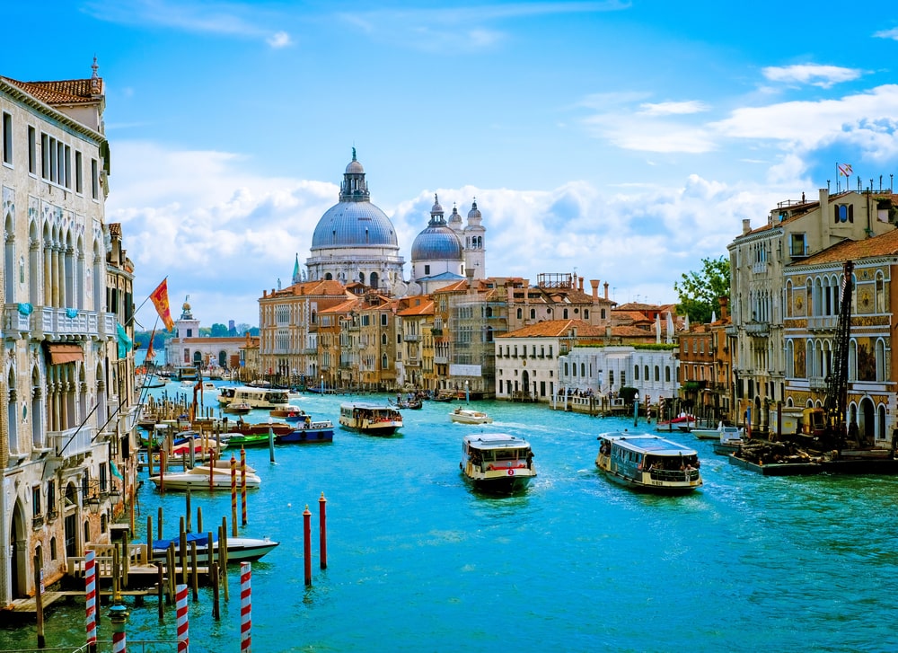 The Best Destinations for Winter Sailing in Europe 7 winter sailing in italy venice